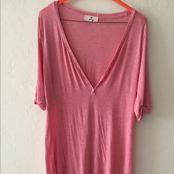 NWOT Pink Republic pink Henley Vneck Tee - Picture 2 of 5